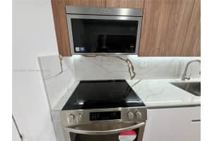 18031 Biscayne Blvd 1402, Aventura