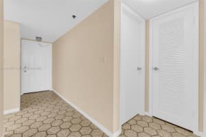 3100 W Rolling Hills Cir APT 707, Davie, FL 33328, - MLS#A11910877