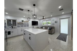 219 S Bay Harbor Dr. A Key Largo, FL 33037 - MLS#A11910938