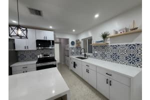 219 S Bay Harbor Dr. A Key Largo, FL 33037 - MLS#A11910938