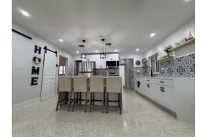 219 S Bay Harbor Dr. A Key Largo, FL 33037 - MLS#A11910938