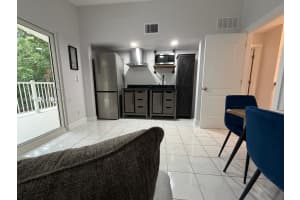 219 S Bay Harbor Dr. B Key Largo, FL 33037 - MLS#A11910962