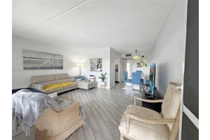 500 W Village Green Cir W 203 Palm Springs, FL 33461 - MLS#A11910974