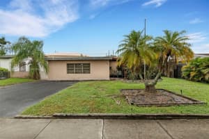 6811 Thomas St, Hollywood