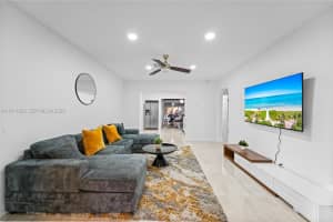 2827 Adams St Hollywood, FL 33020 - MLS#A11911022