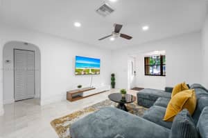 2827 Adams St Hollywood, FL 33020 - MLS#A11911022