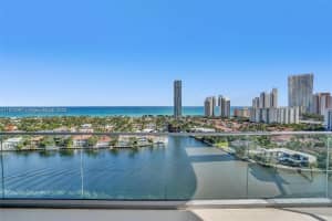 19707 Turnberry Way 21e, Aventura