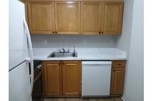 9310 Fontainebleau Blvd APT 110, Miami, FL 33172, - MLS#A11911062