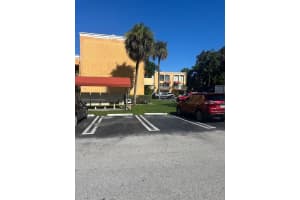 17901 Nw 68th Ave T207 Hialeah, FL 33015 - MLS#A11911063