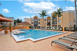 6284 Nw 186th St 208, Hialeah