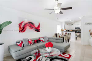 471 Sw 203rd Ave Pembroke Pines, FL 33029 - MLS#A11911074