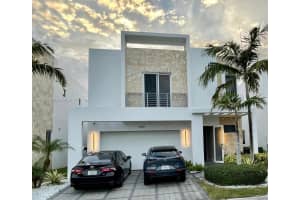 6846 Nw 103rd Ave 6846, Doral