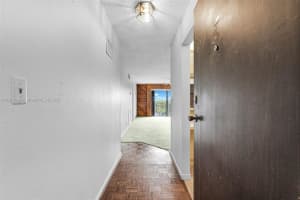 5911 Ne 14th Ln 505s Fort Lauderdale, FL 33334 - MLS#A11911098