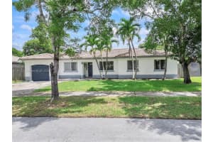 12661 Sw 222nd Ter Miami, FL 33170 - MLS#A11911121