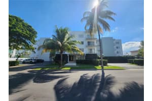 3944 NE 167th St APT 408, North Miami Beach, FL 33160, - MLS#A11911143