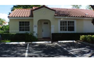 1464 Springside Dr 1464, Weston