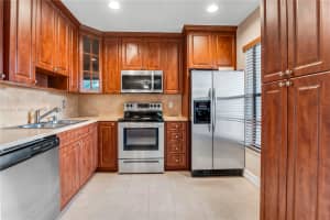 11530 Nw 10th St 11530 Pembroke Pines, FL 33026 - MLS#A11911166