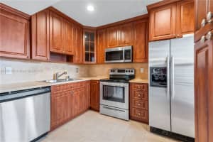 11530 Nw 10th St 11530 Pembroke Pines, FL 33026 - MLS#A11911166