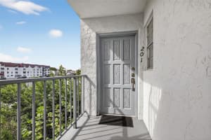 7105 W 13th Ave 201 Hialeah, FL 33014 - MLS#A11911177