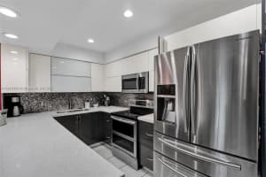 6821 Brookline Dr 6821 Hialeah, FL 33015 - MLS#A11911183