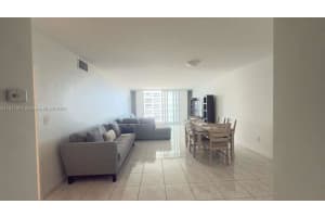 5825 Collins Ave 11e Miami Beach, FL 33140 - MLS#A11911201