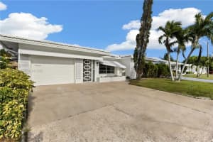 5706 Nw 81st Ave Tamarac, FL 33321 - Off Market