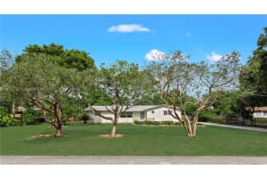 13791 Sw 18th Ct Davie, FL 33325 - MLS#A11911230