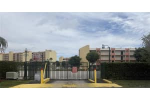 9420 W Flagler St 104 Miami, FL 33174 - MLS#A11911255