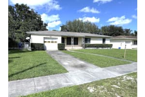 1041 Nw 150th St Miami, FL 33168 - MLS#A11911295