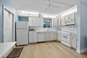 1354 N 12th Ct 11b Hollywood, FL 33019 - MLS#A11911302