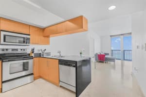 1750 N Bayshore Dr 5201 Miami, FL 33132 - MLS#A11911320