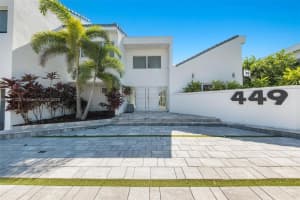 449 Holiday Dr Hallandale Beach, FL 33009 - MLS#A11911323