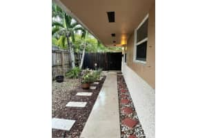 620 Sw 7th Ave 2 Hallandale Beach, FL 33009 - MLS#A11911343
