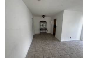 923 Se 2nd Ave 4 Hallandale Beach, FL 33009 - MLS#A11911375