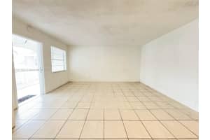 725 Ne 4th St 204 Hallandale Beach, FL 33009 - MLS#A11911382