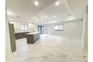 2518 Nw 9th Pl Fort Lauderdale, FL 33311 - MLS#A11911396