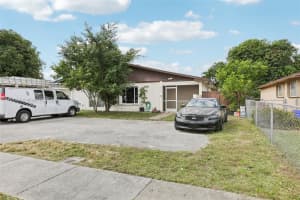 2117 E Bond Dr #1, West Palm Beach, FL 33415, - MLS#A11911406