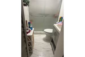 8420 Nw 33rd Ave, Miami