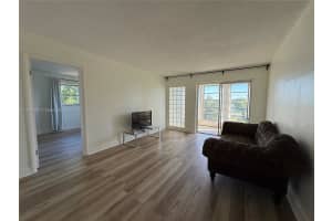 4310 Nw 12th Ct 302 Lauderhill, FL 33313 - MLS#A11911497