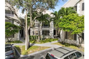 2871 N Oakland Forest Dr 210, Oakland Park 2871 N Oakland Forest Dr 210, Oakland Park