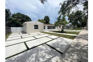 27 Ne 5th Ave Efficiency, Hialeah