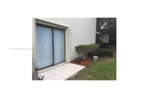 415 Lakeview Dr 104 Weston, FL 33326 - MLS#A11911535