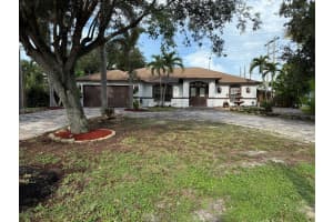 27120 Pinecrest Ln Bonita Springs, FL 34135 - MLS#A11911572