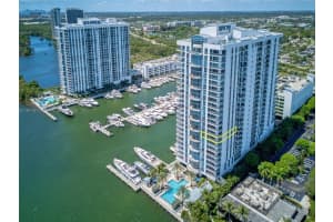 17301 Biscayne Blvd 910, North Miami Beach