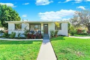 6470 Mcclellan St, Hollywood 6470 Mcclellan St, Hollywood