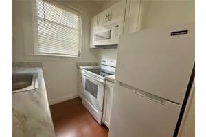 114 Antilla Ave 2 Coral Gables, FL 33134 - MLS#A11911661