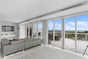 5001 Collins Ave Ph-1 Miami Beach, FL 33140 - MLS#A11911673