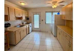 1698 Jefferson Ave 38 Miami Beach, FL 33139 - MLS#A11911703