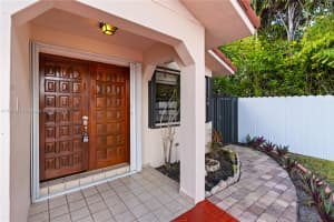 13514 SW 27th St, Miami, FL 33175, Sold 01/05/26