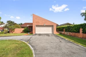 2851 Sw 117th Ave, Miami